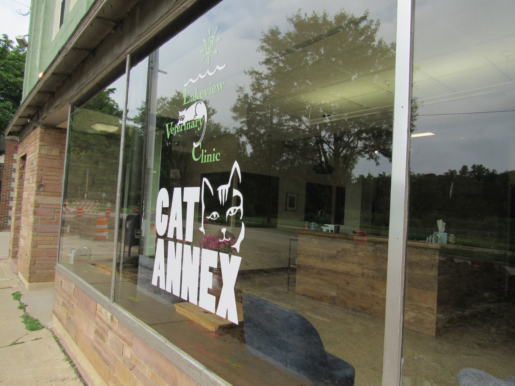 Lakeview Veterinary Clinic Cat Annex
